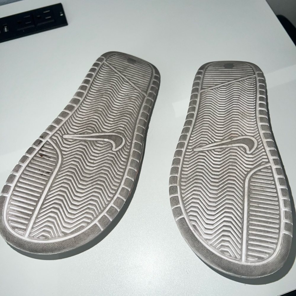 Nike White and Orange Just Do It Slides - Picture 2 of 2